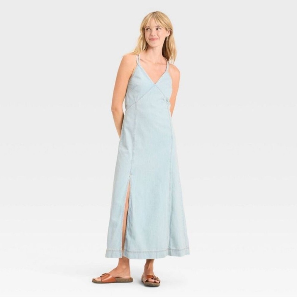 Universal Thread - Women's Cami
Denim Maxi Dress - Light Wash, Size Small, NWOT - Picture 3 of 6